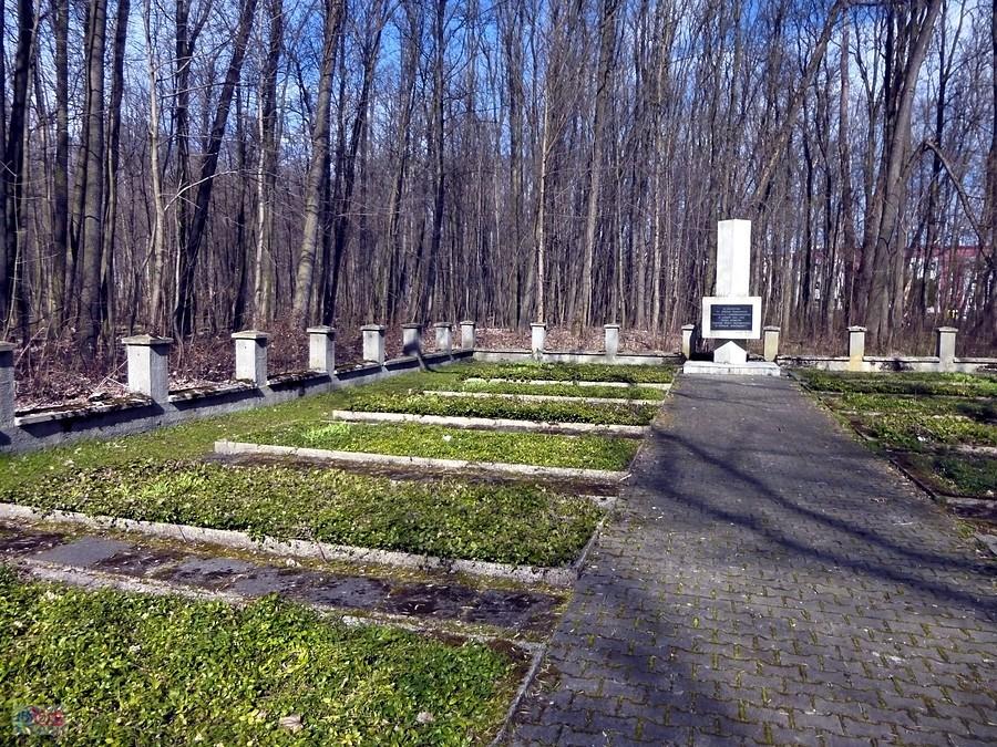 Zero nazwisk... cmentarz bezimiennych