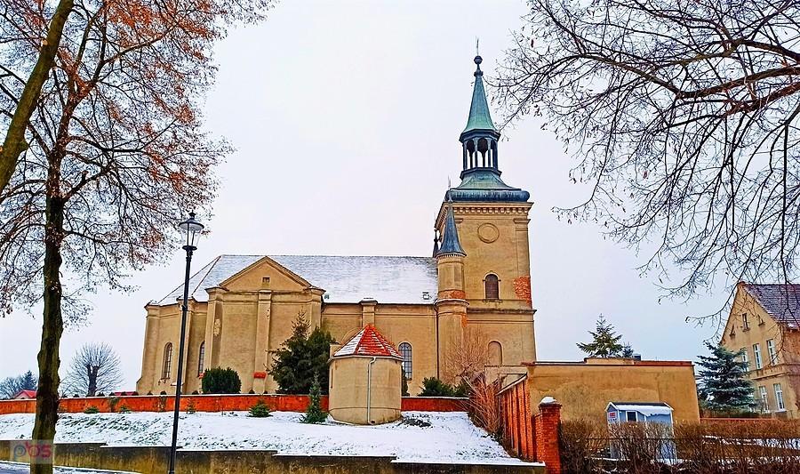 Kościół św. Trójcy w Osiecznej