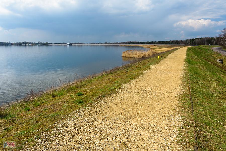 Widok na północ - przed tą chmurą uciekam - Poraj