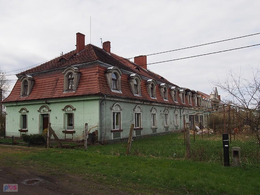 Zabudowania folwarczne