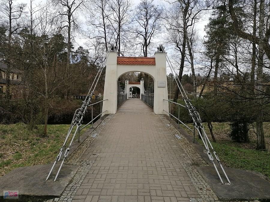 Most wiszący na Małej Panwi w Krupskim Młynie