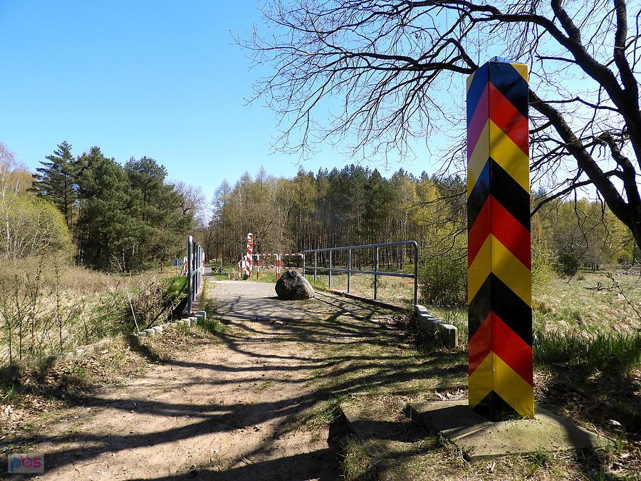 Mostek na granicy pod Rieth.