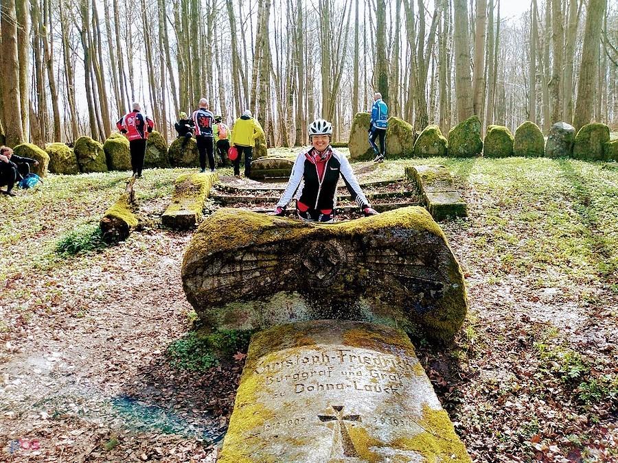Cmentarz pseudomegalityczny Dohnów k/ Markowa