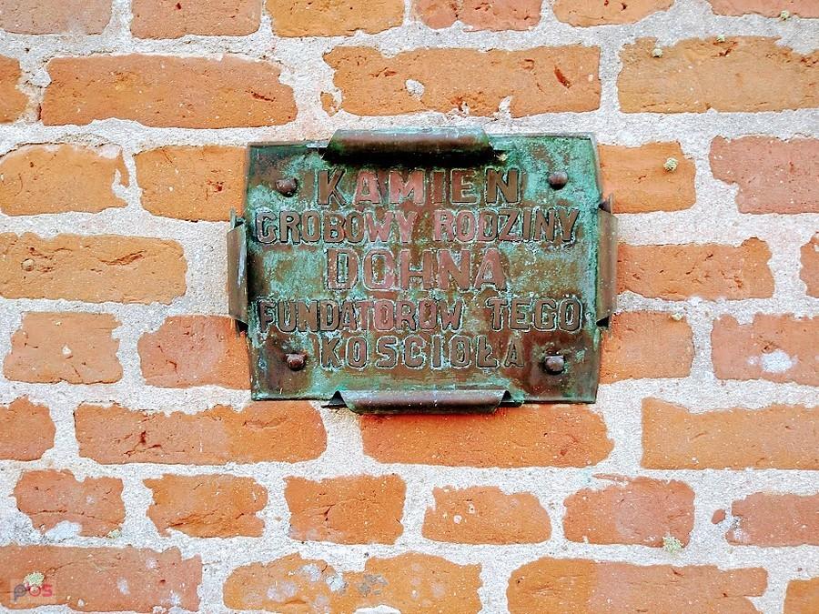Tablica pamiątkowa w Osieku