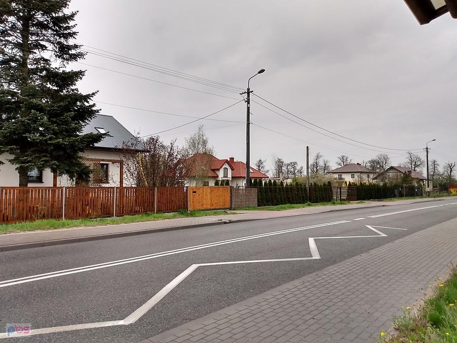 Widok spod wiaty