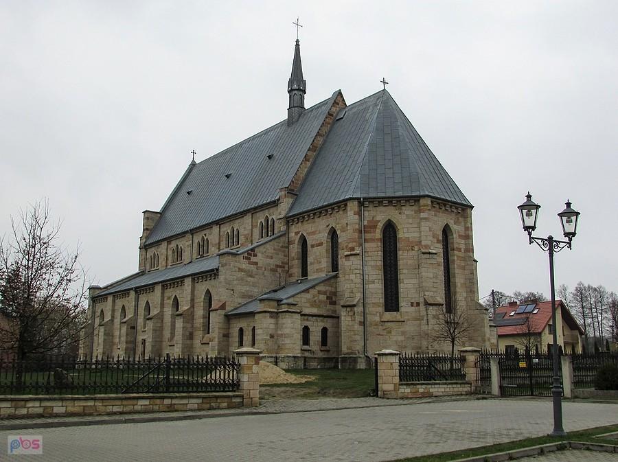 Bliżyn - kościół św. Ludwika zbudowany został pod koniec XIX wieku