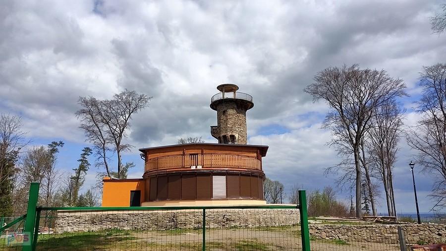 Schronisko z wieżą widokową