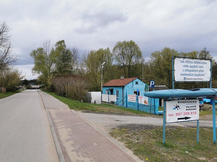 Wypożyczalnia "Niebieskie kajaki"