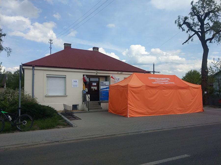 Tak wyrzucają w błoto Nasze pieniądze