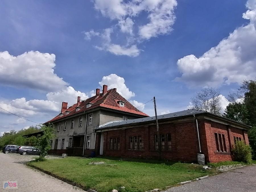 Były dworzec PKP w Zbrosławicach