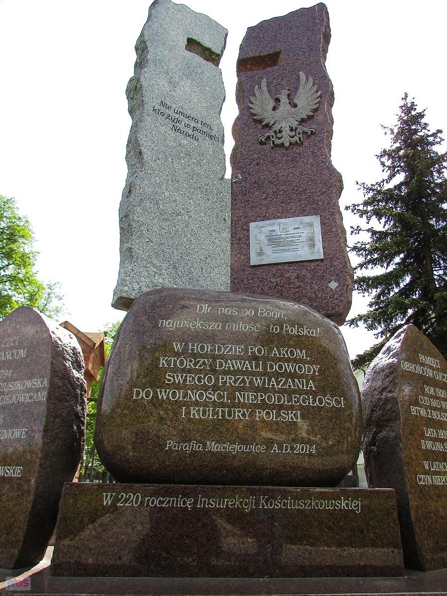 Maciejowice – pomnik ku czci powstańców i obrońców ojczyzny