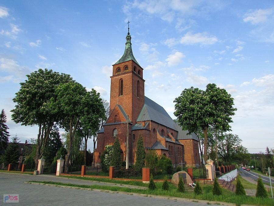Brzeźnica - kościół Najświętszego Serca Jezusowego i św. Leonarda