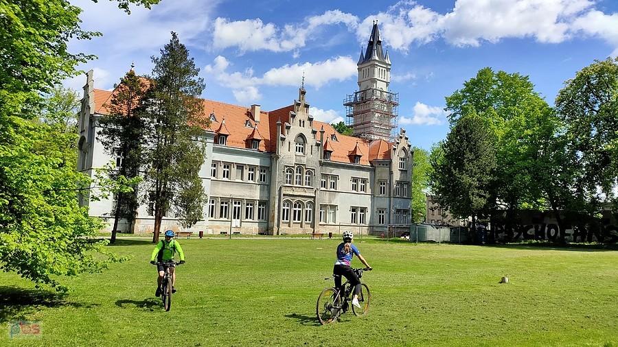 Odnawiają pałac w Nakle