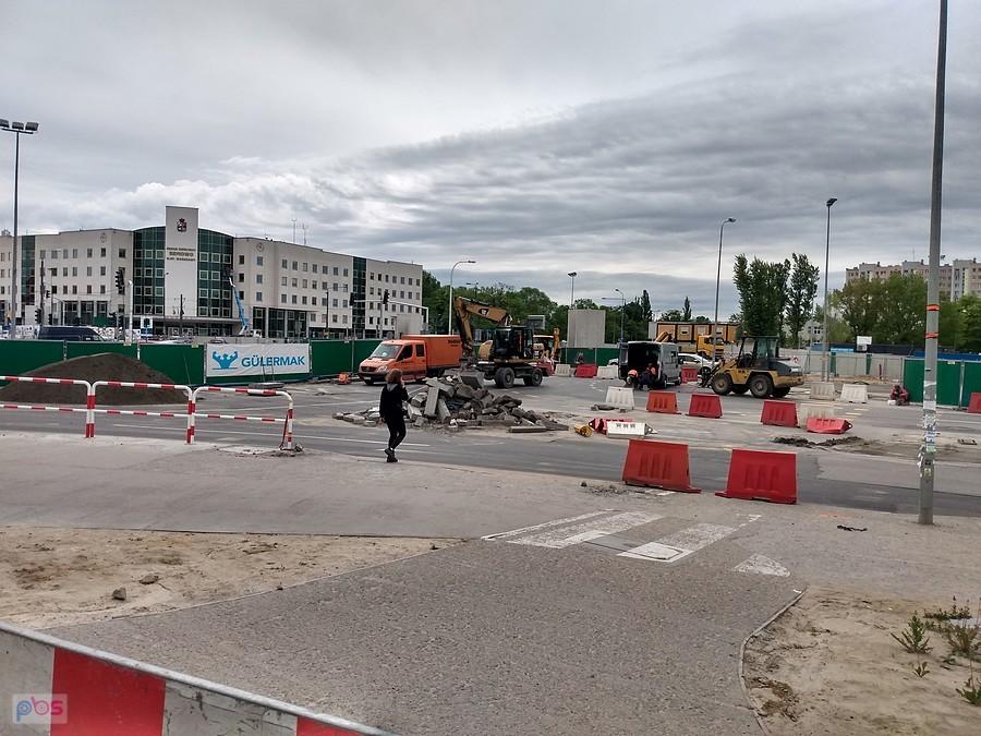Na budowie II linii metra przy ratuszu na Bemowie