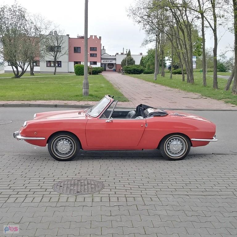 może ktoś się podjara, że fajne auto :P