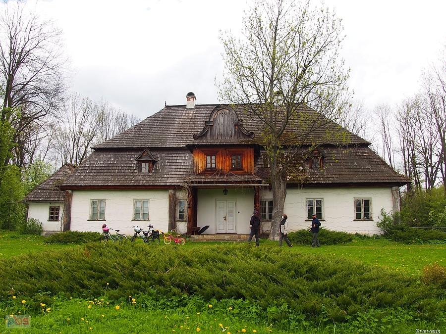 Dwór w Łopusznej