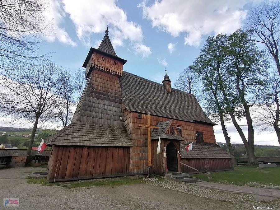 Kosciół św. Michała Archanioła z XVw. w Dębnie.