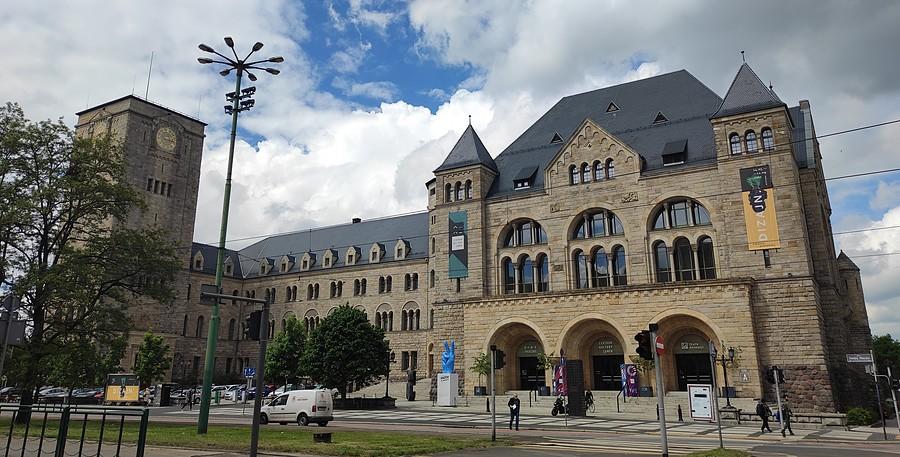 Poznański Zamek od strony poczty