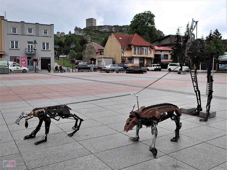 Nowe rzeźby na olsztyńskim rynku