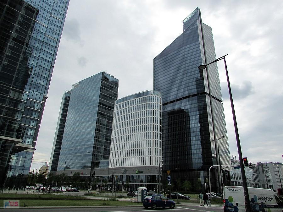 Skyliner i zespół budynków biurowych The Warsaw Hub