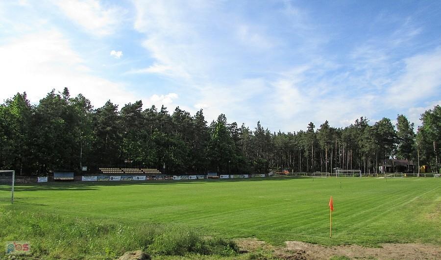 Boisko RKS Bór Regut