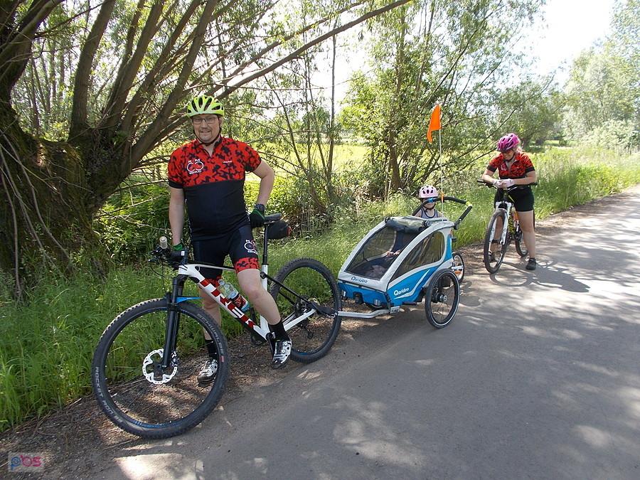 Rowerowa rodzinka Gajewskich