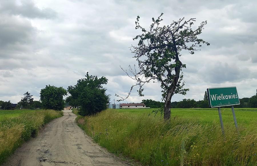 Podobno Wielka Wieś. Mimo że nie wygląda :)