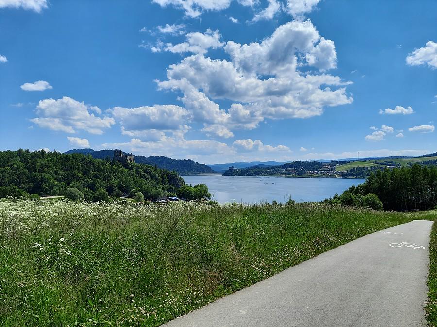 Zamek w Czorsztynie, zamek w Niedzicy.