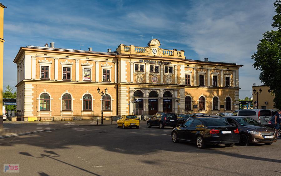 Dworzec kolejowy w Tarnoskich Górach