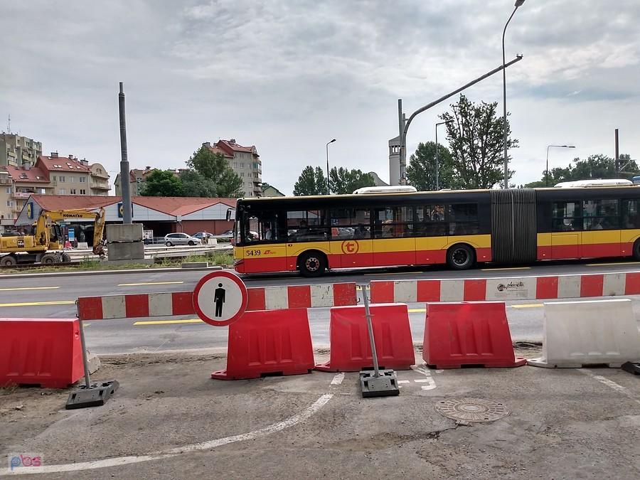 Budowa metra wymusza przebudowę skrzyżowania