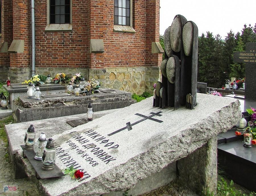 Grób Nikifora, a właściwie Epifaniusza Drowniaka