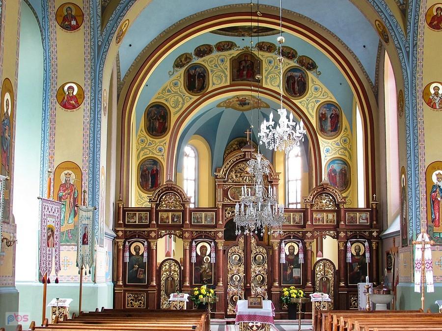 Wnętrze krynickiej cerkwi Świętych Apostołów Piotra i Pawła