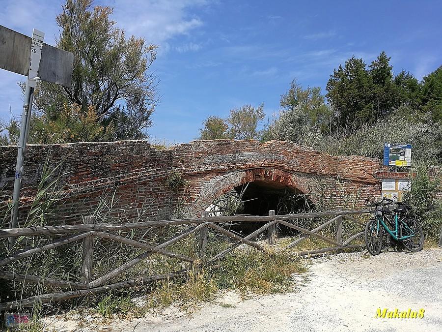 Vada, Ponte di Pietrabianca