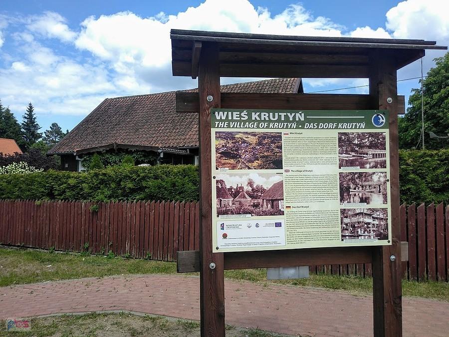 Wieś Krutyń – tablica informacyjna