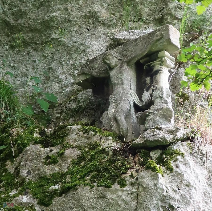 Rzeźba na skale Sysuł