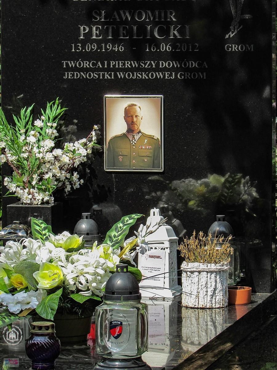 Twórca Gromu i jego pierwszy dowódca