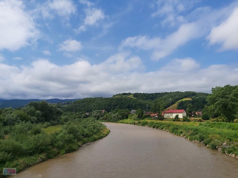 Widok z mostu w Barcicach na Poprad