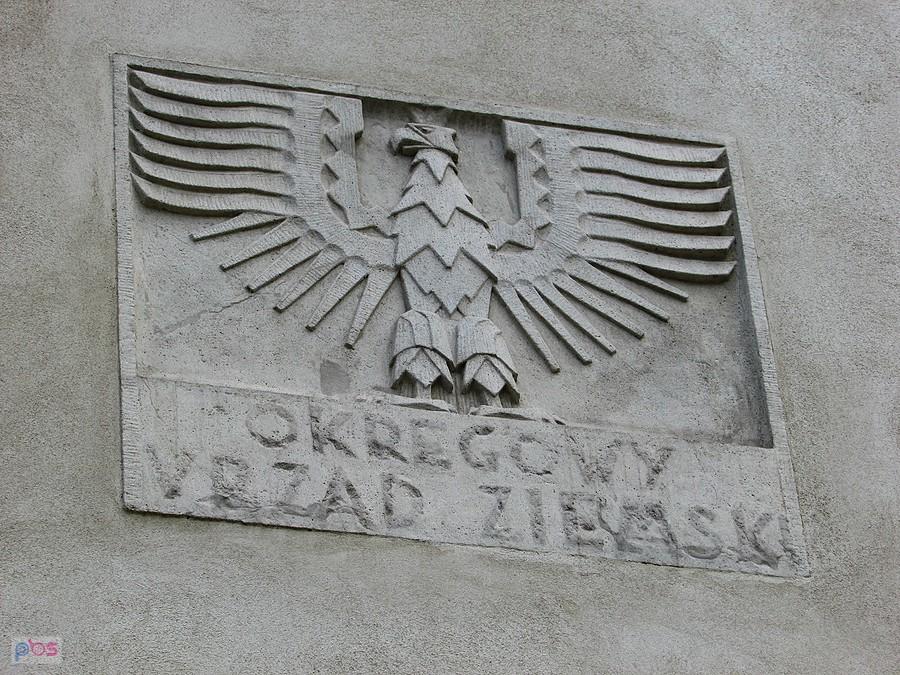 Orzeł Okręgowego Urzędu Ziemskiego na Filtrowej