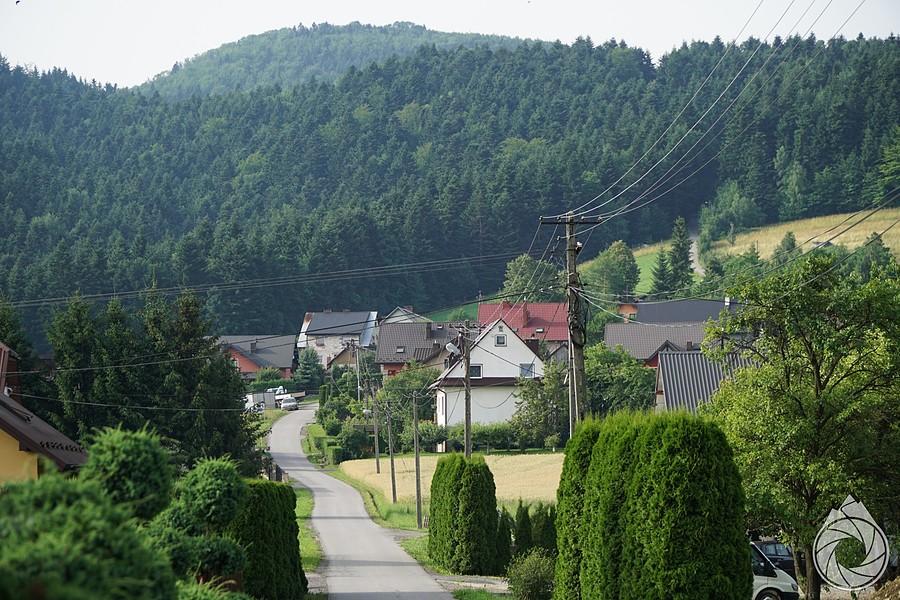 dobry początek stromego podjazdu na Margoń