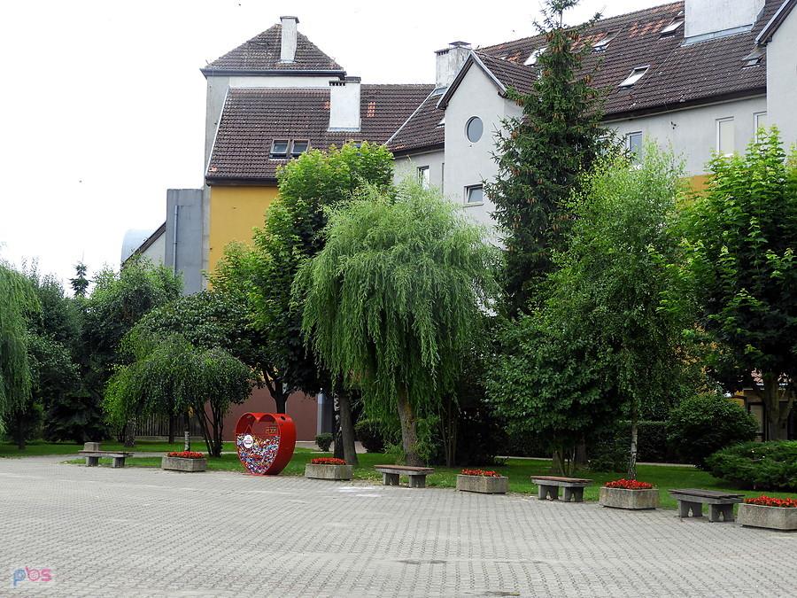 Przecław tu też zbiera się nakrętki w celu charytatywnym.