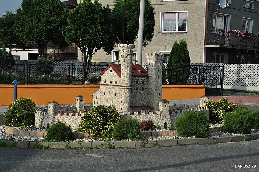 Bzów
