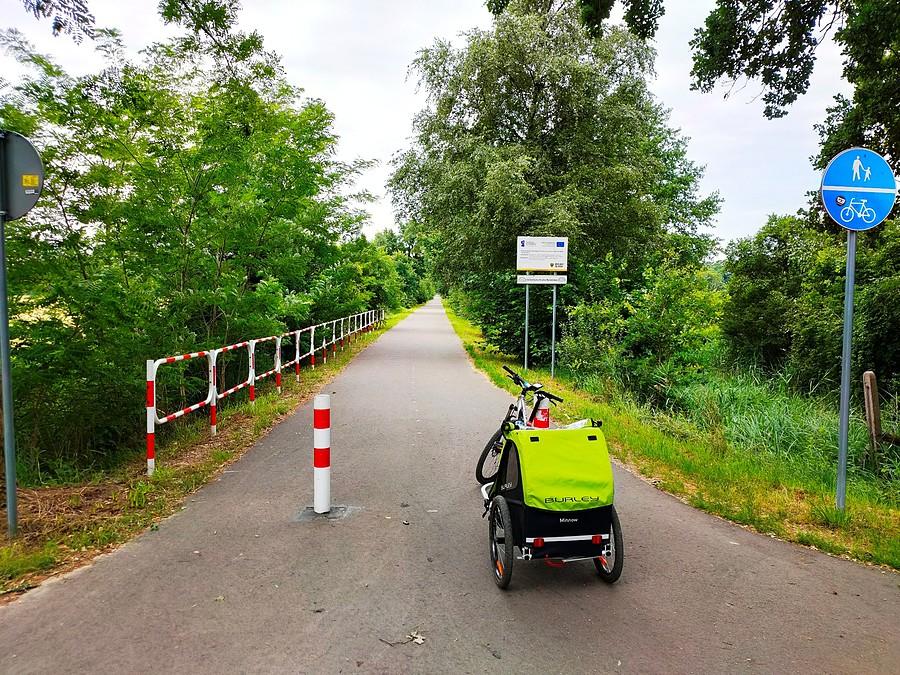 Początek trasy w Wołowie