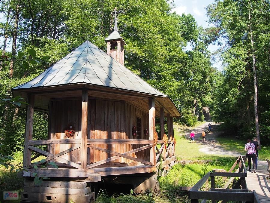 Kaplica "Na Wodzie" w Górecku Kościelnym