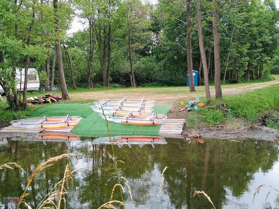 Przezroczyste kajaki na Piaśnicy