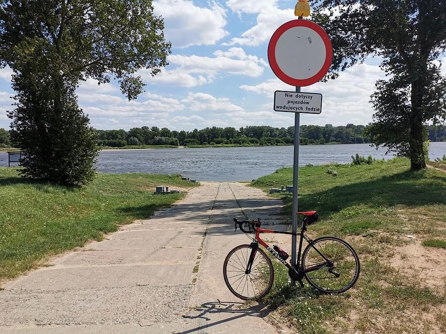 Gdyby nadal pływał prom. Po drugiej stronie Secymin Polski i ciastka U Marty