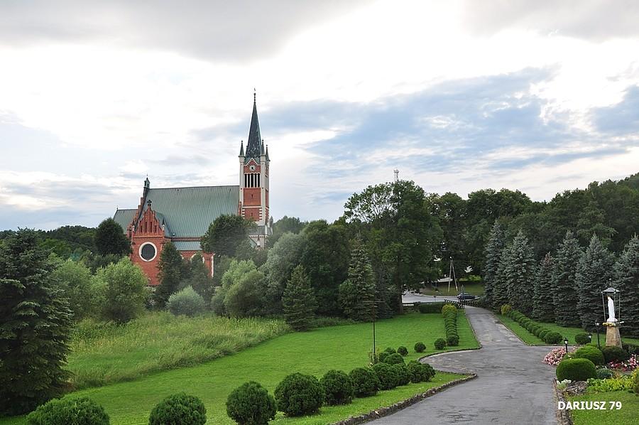Porąbka Uszewska - Parafia rzymskokatolicka św. Andrzeja Apostoła