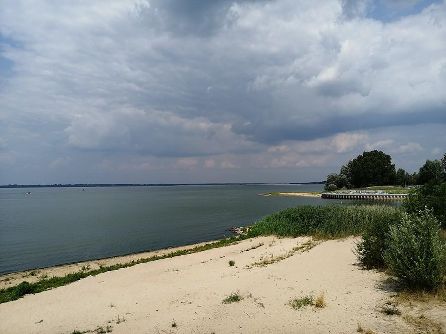 Jezioro Jeziorsko.