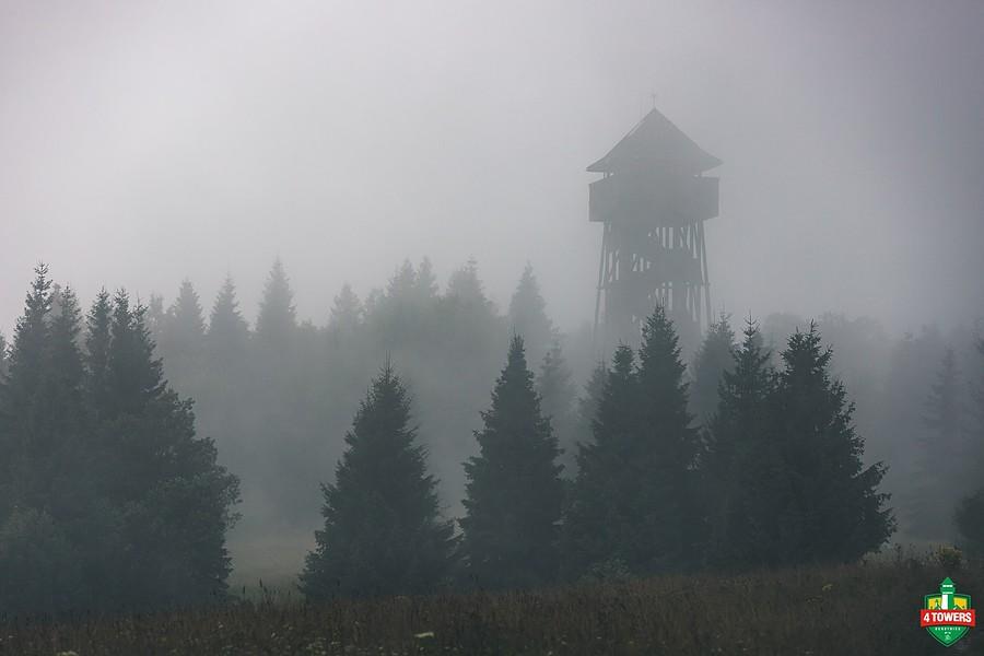 Deszczowe klimaty z wieżą na Magurkach