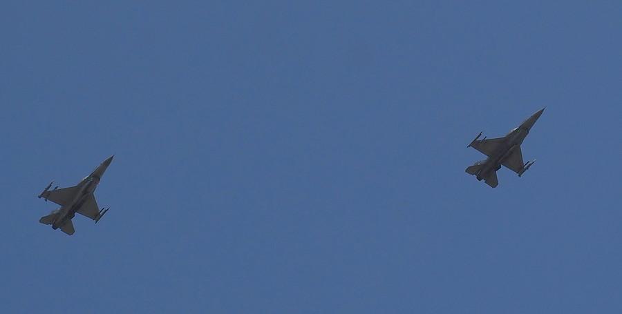 Dwa F-16 nad Rzepinem