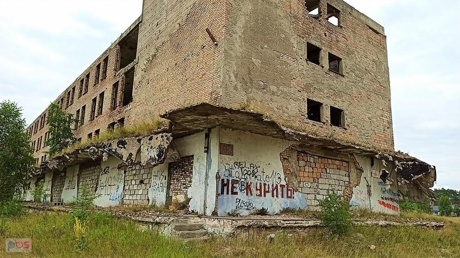 Budynki dawnych magazynów w Bornem Sulinowie